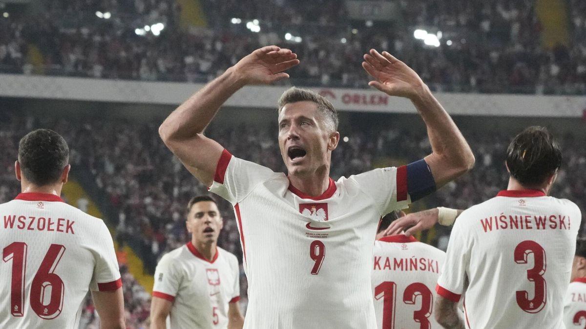 国足迪拜集,实施专项战,术演练与情,世界杯比分,2026世界杯,实时比分,比赛结果,赛事分析